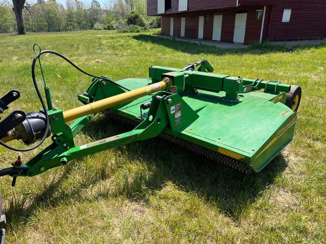 Image of John Deere MX8 equipment image 1