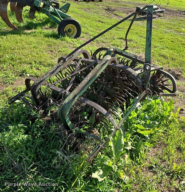 Image of John Deere Rotary Hoe equipment image 2