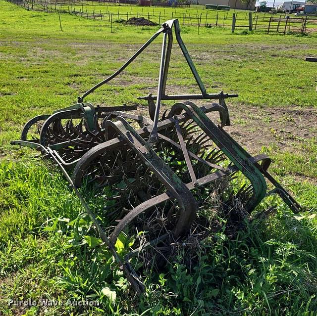 Image of John Deere Rotary Hoe equipment image 4