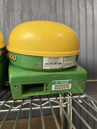 Image of John Deere StarFire 3000 Image 1