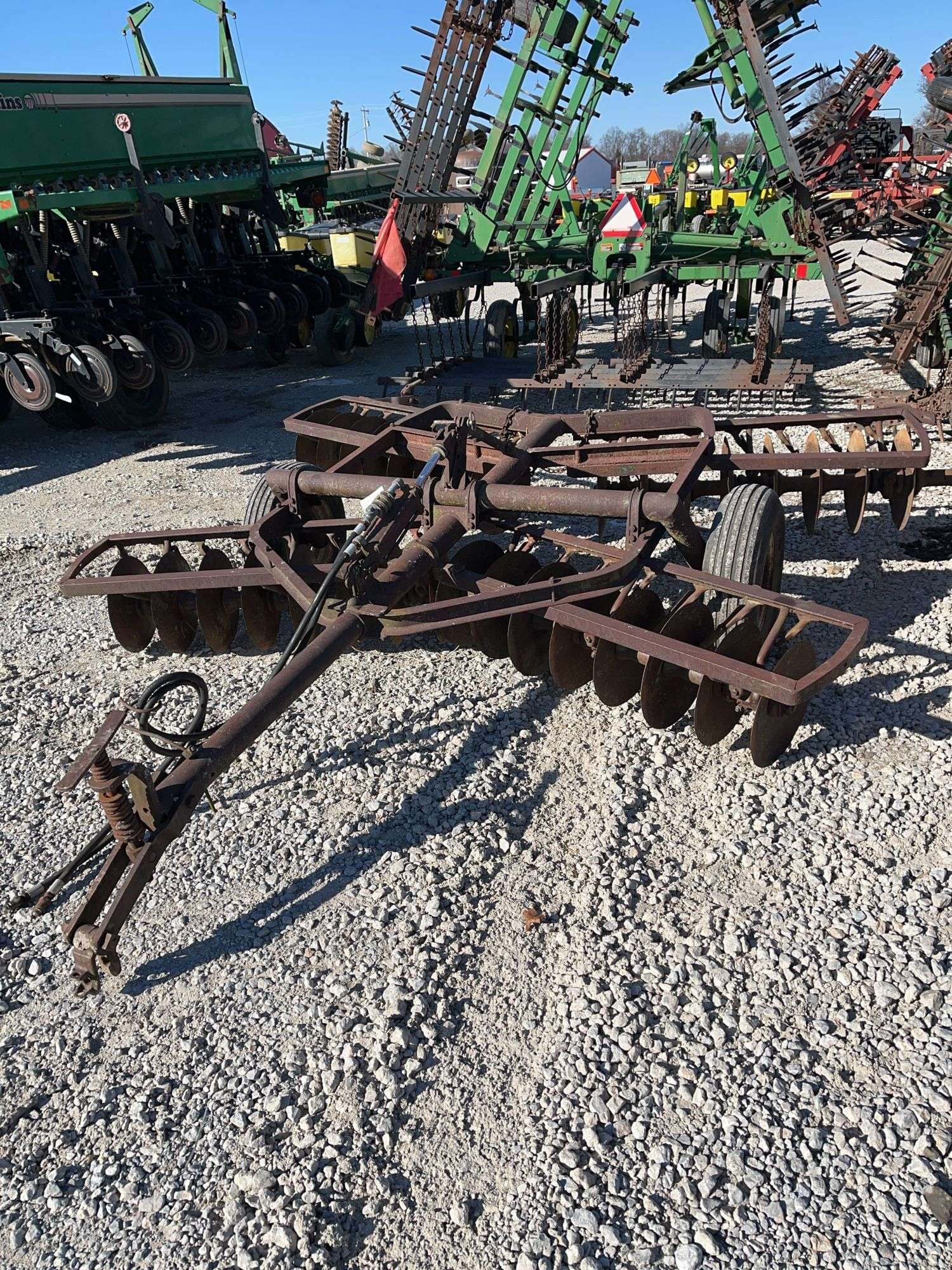 John Deere RW Equipment Image0