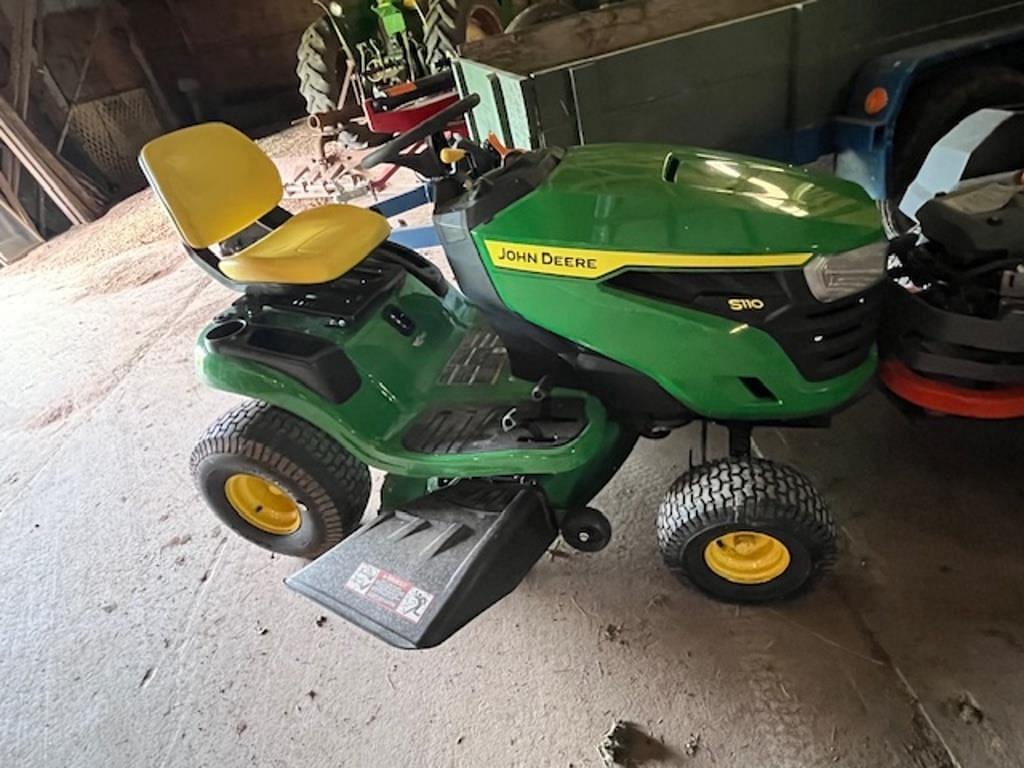 Image of John Deere S110 Image 0