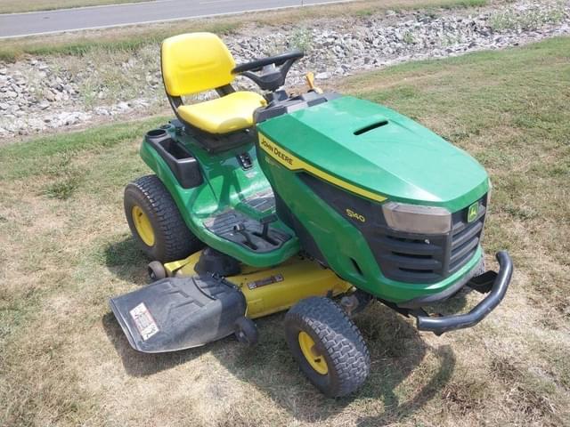 Image of John Deere S140 equipment image 2