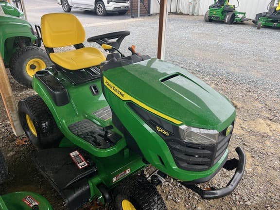 Image of John Deere S220 equipment image 1