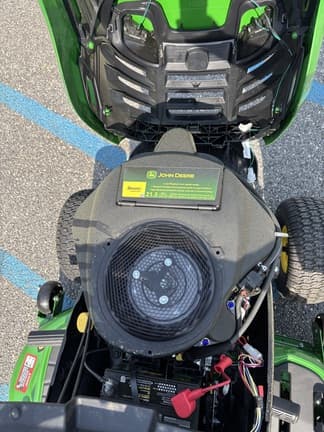 Image of John Deere S240 equipment image 4