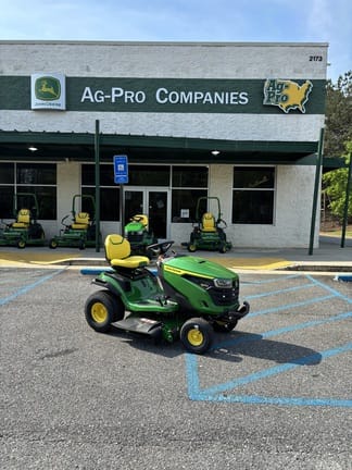 John Deere S240 Equipment Image0