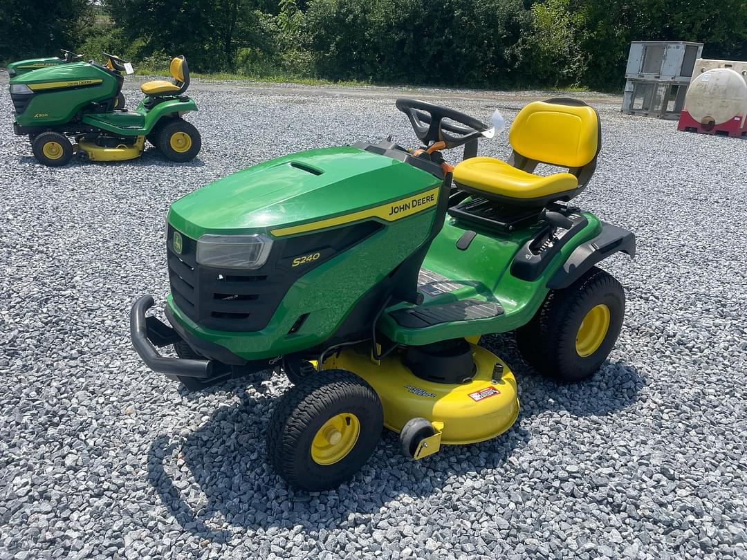 Image of John Deere S240 Primary image