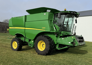 John Deere S660 Image