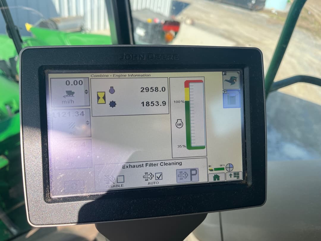 Image of John Deere S660 Image 1