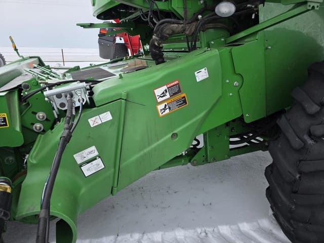 Image of John Deere S660 equipment image 2