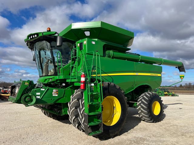 Image of John Deere S670 equipment image 2