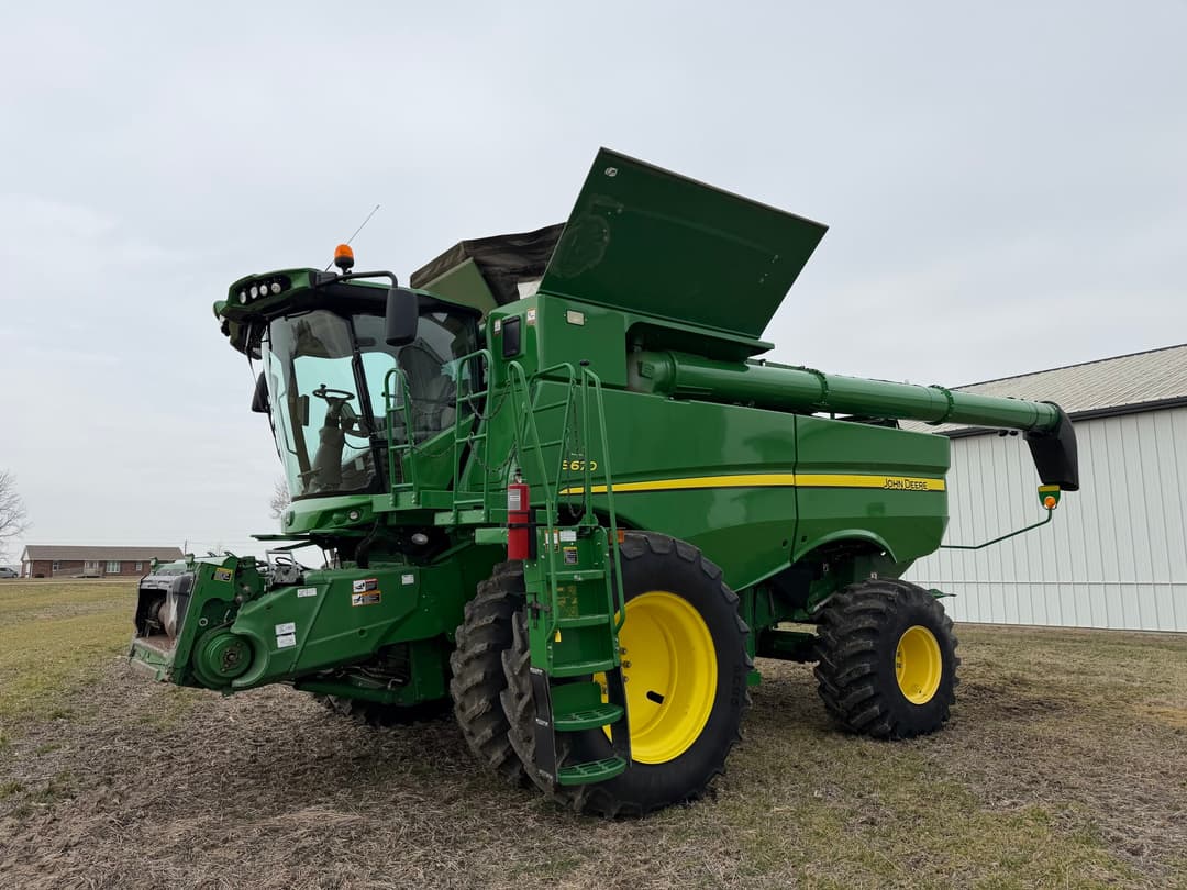 Image of John Deere S670 Primary image