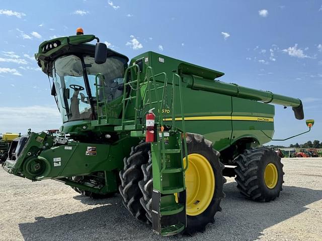 Image of John Deere S670 equipment image 1