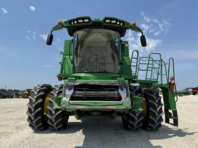 Image of John Deere S670 equipment image 3