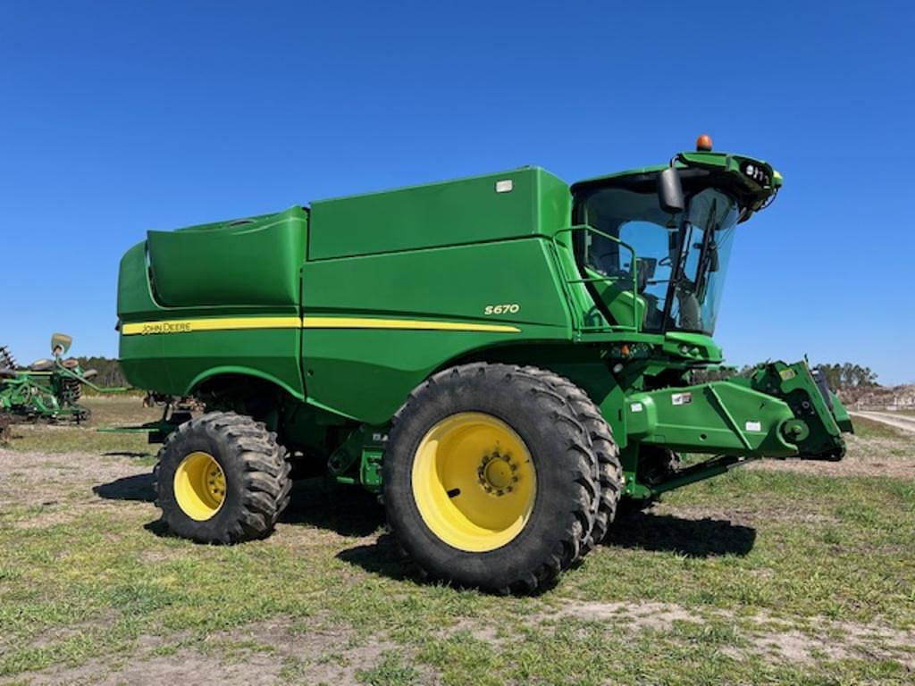 Image of John Deere S670 Primary image