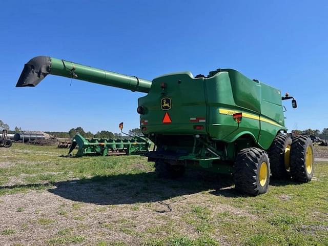 Image of John Deere S670 equipment image 3