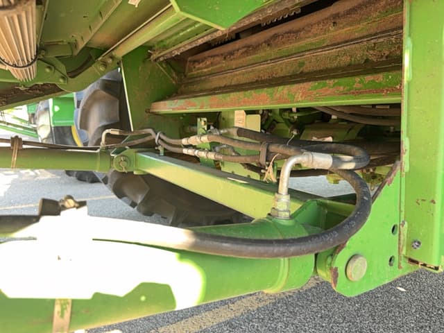 Image of John Deere S670 equipment image 3