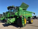 John Deere S670 Image