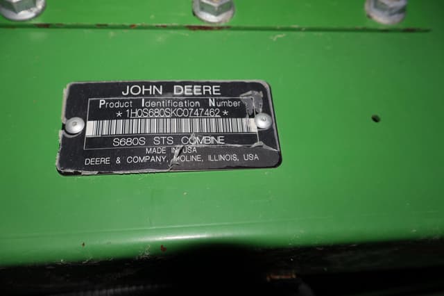Image of John Deere S680 equipment image 2