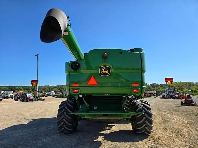 Image of John Deere S680 equipment image 3