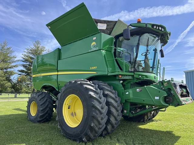 Image of John Deere S680 equipment image 1