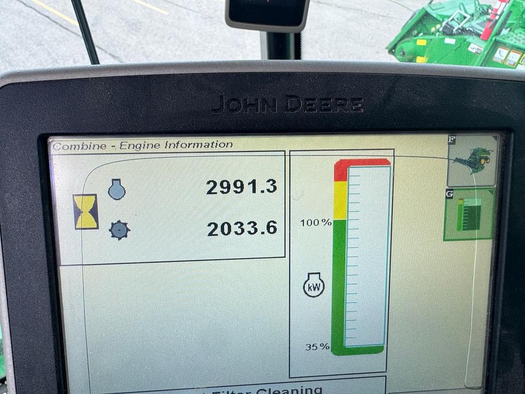 Image of John Deere S680 Image 1