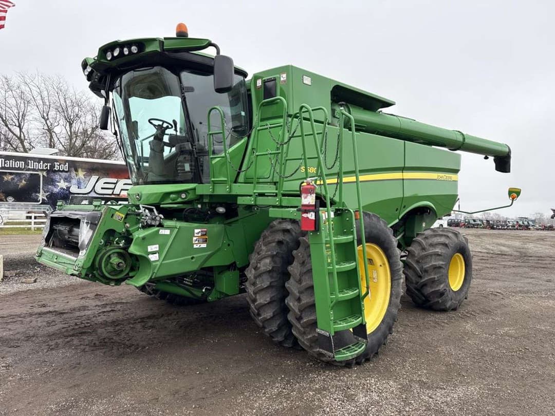 Image of John Deere S680 Primary image