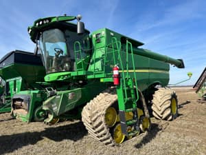 John Deere S680 Image