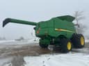 John Deere S680 Image