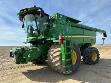 Main image John Deere S690