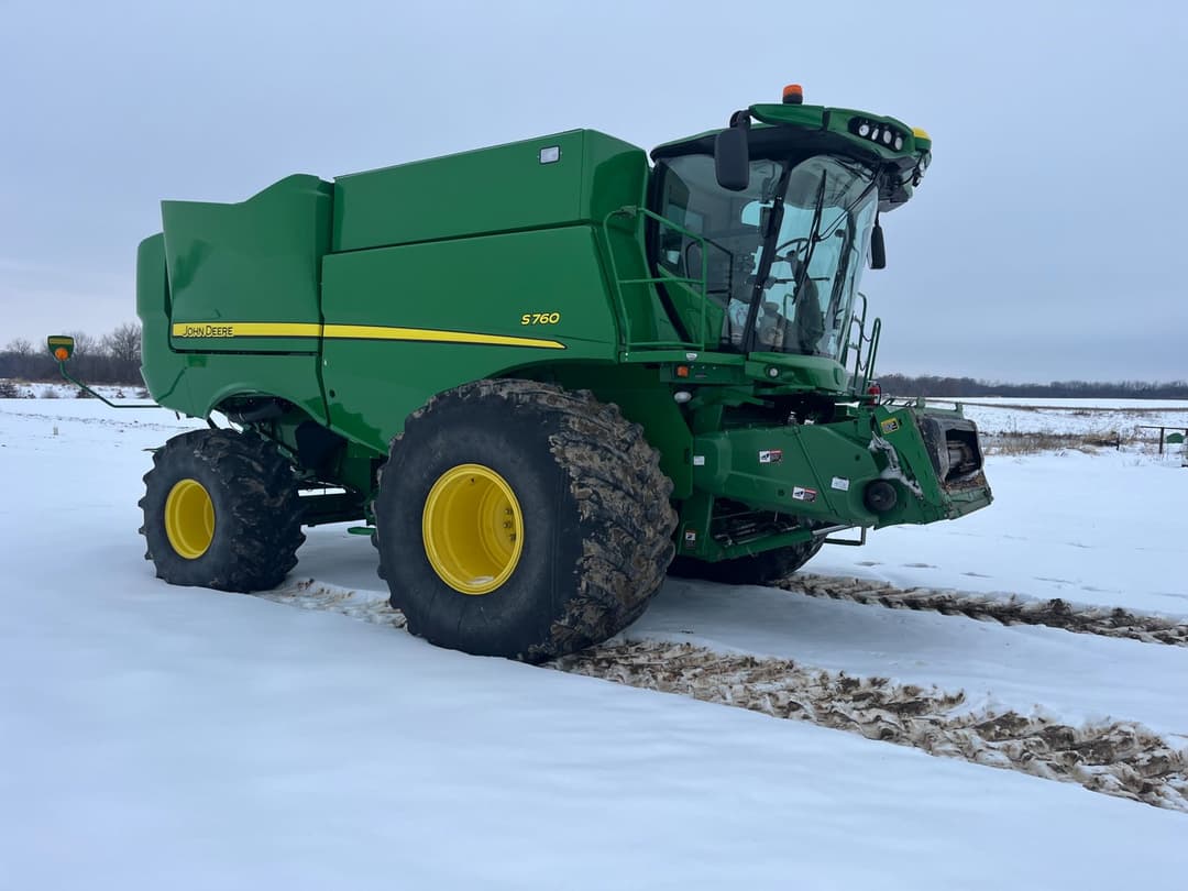 Image of John Deere S760 Primary image