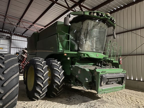 Main image John Deere S770