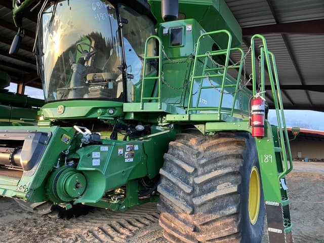 Image of John Deere S770 equipment image 3