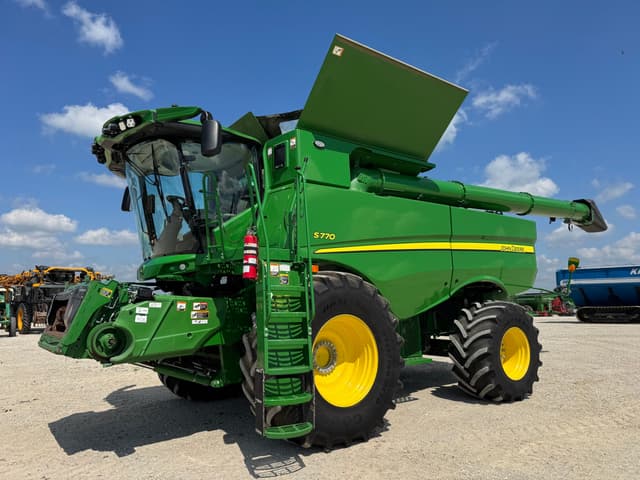 Image of John Deere S770 equipment image 3