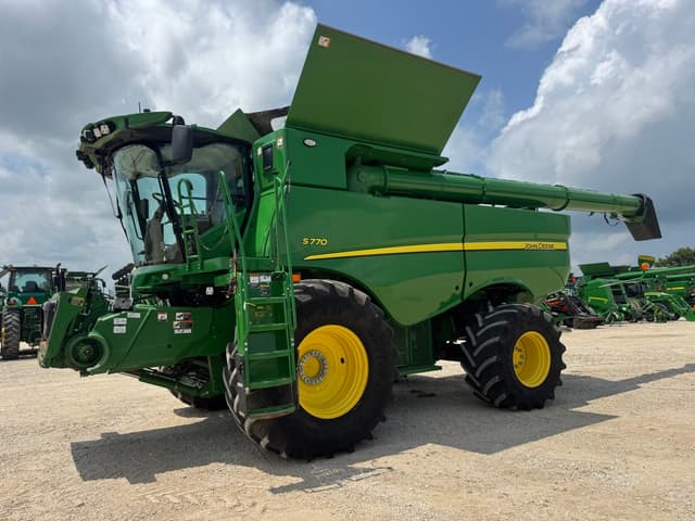 Image of John Deere S770 equipment image 3
