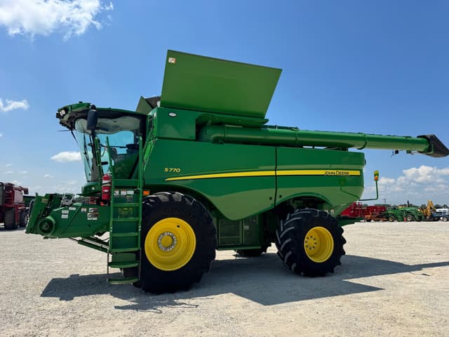 Image of John Deere S770 equipment image 3