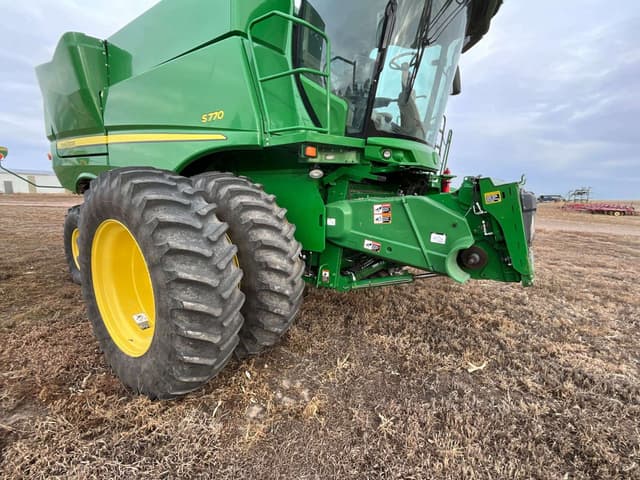 Image of John Deere S770 equipment image 3