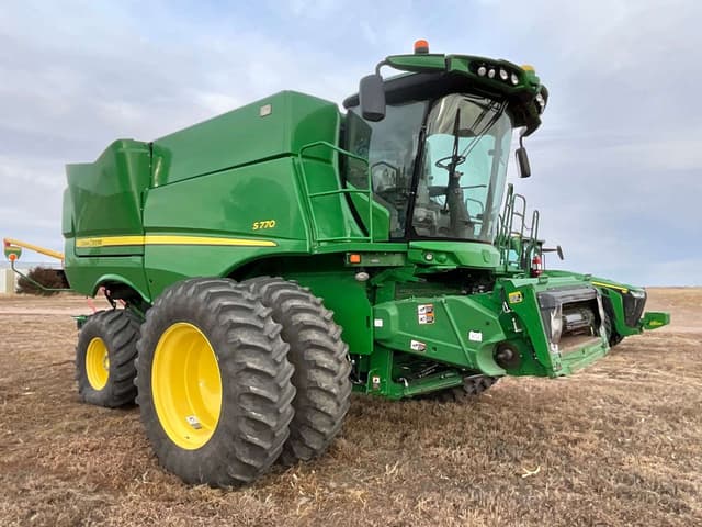 Image of John Deere S770 equipment image 2
