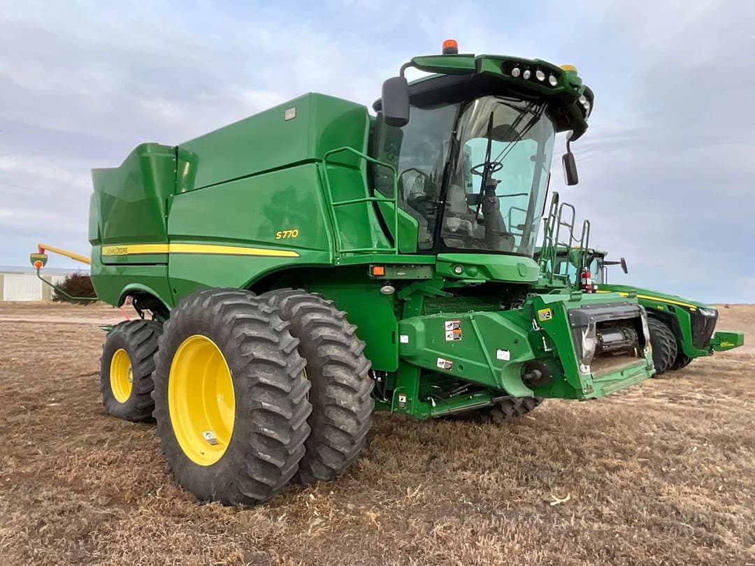 Image of John Deere S770 Primary image