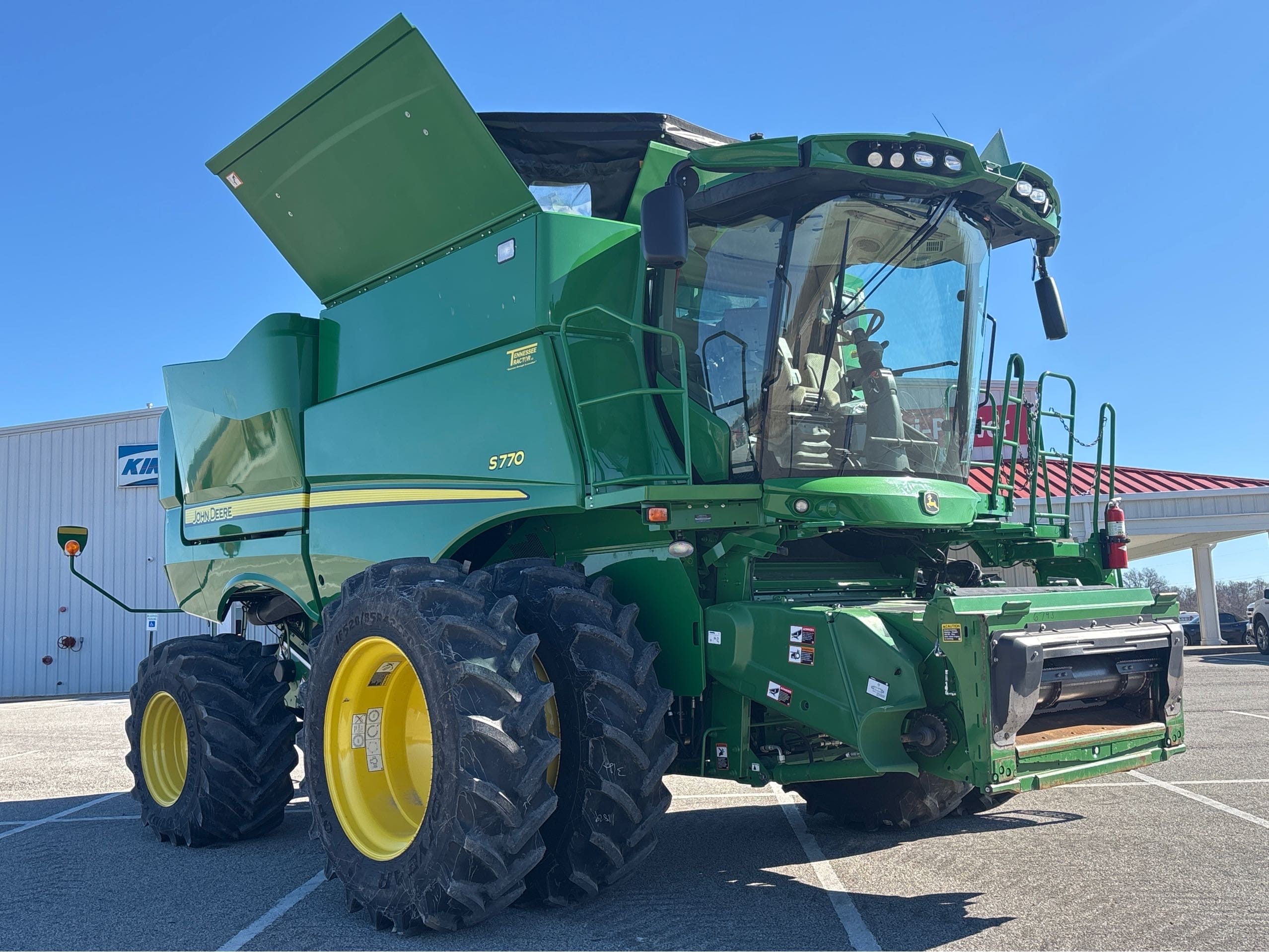 Main image John Deere S770