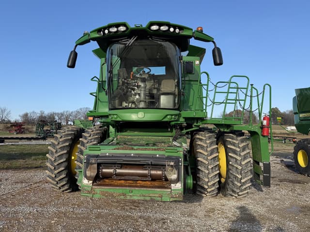 Image of John Deere S770 equipment image 1