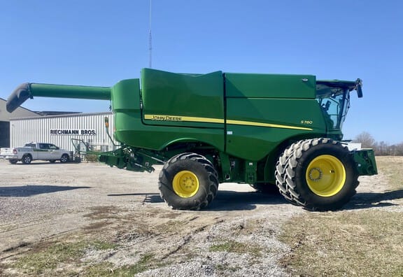Main image John Deere S780