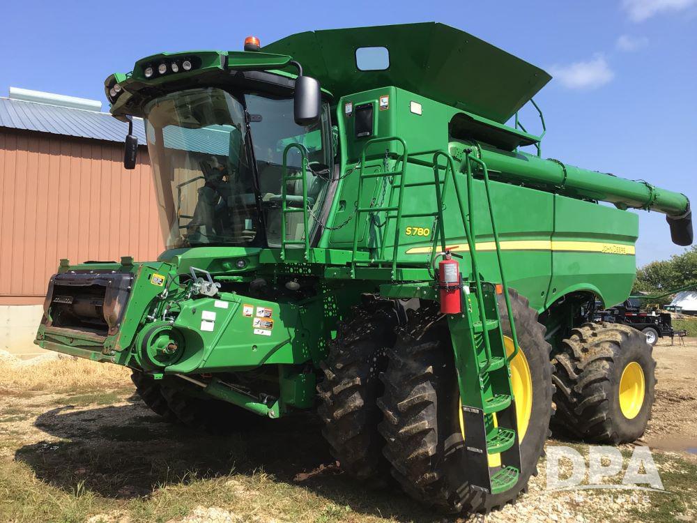 Image of John Deere S780 Primary image