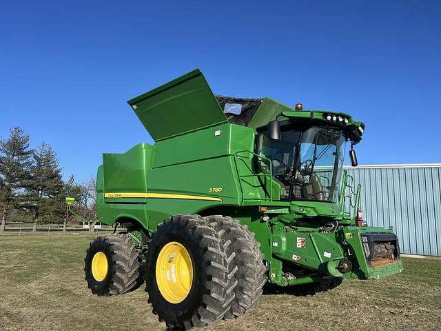 Image of John Deere S780 equipment image 1