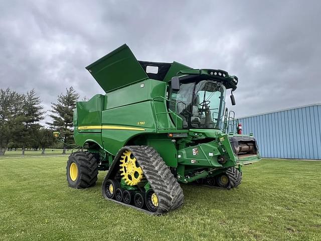 Image of John Deere S780 equipment image 1
