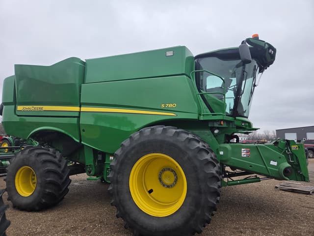 Image of John Deere S780 equipment image 3