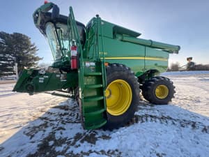2019 John Deere S780 Image