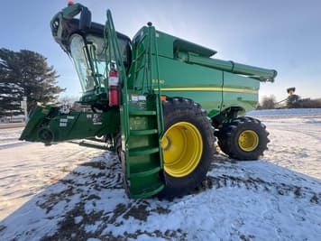 Main image John Deere S780