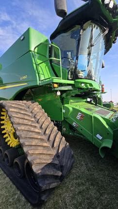 Image of John Deere S790 equipment image 1