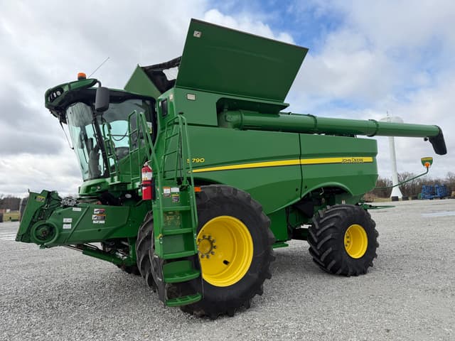 Image of John Deere S790 equipment image 3